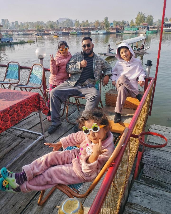 Lala Rulh Heritage Group Of Houseboats Srinagar  Exterior photo